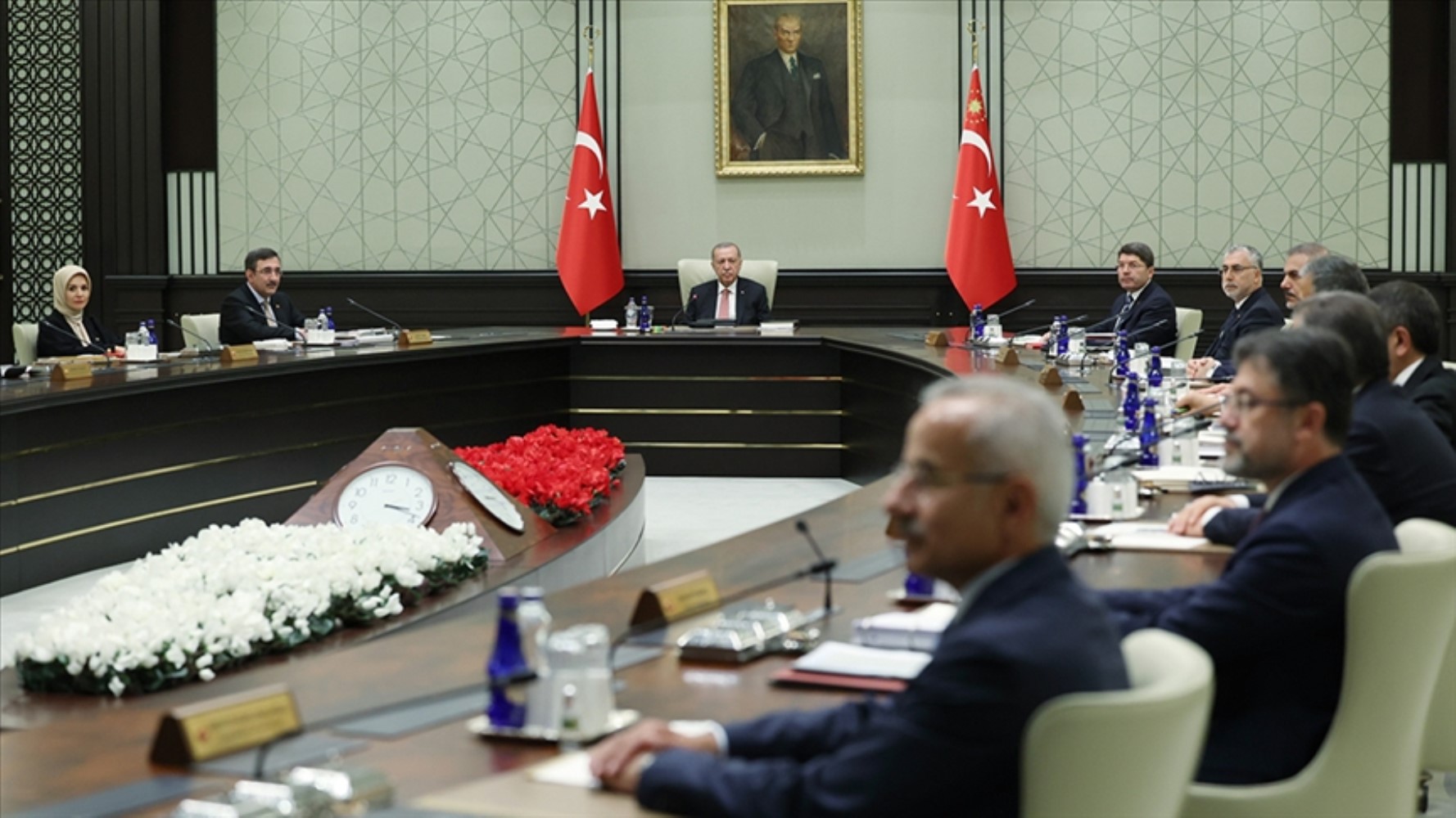 Kabine değişikliğinin eli kulağında... 4-5 bakanın değişmesi gündemde!