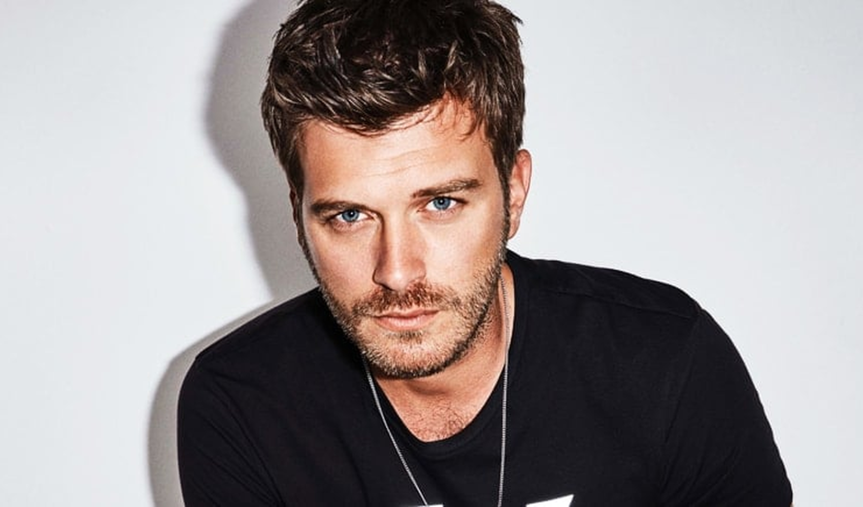 Kıvanç Tatlıtuğ'un dizisinin yönetmeni belli oldu