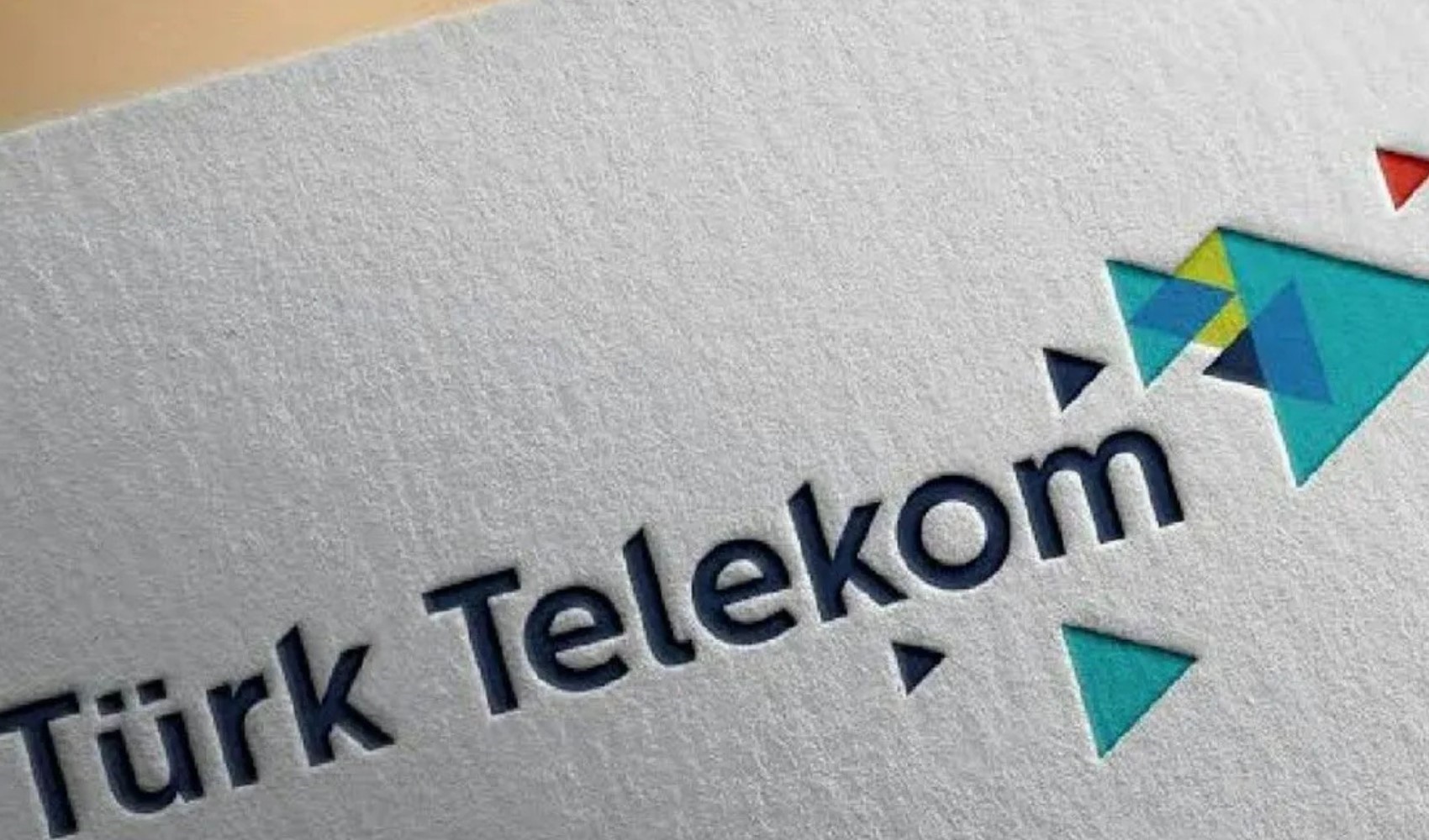'Yüzde 100 zam' ve hizmet devri iddiası sonrası Türk Telekom'dan açıklama geldi