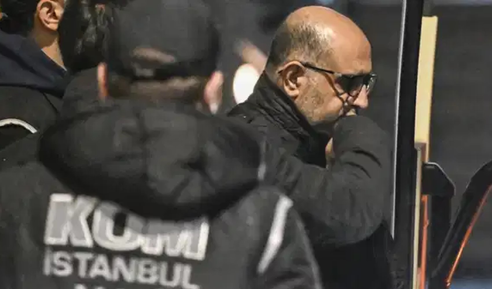 Aziz İhsan Aktaş duruşmasında ses ve görüntü alan şahıslara gözaltı talimatı