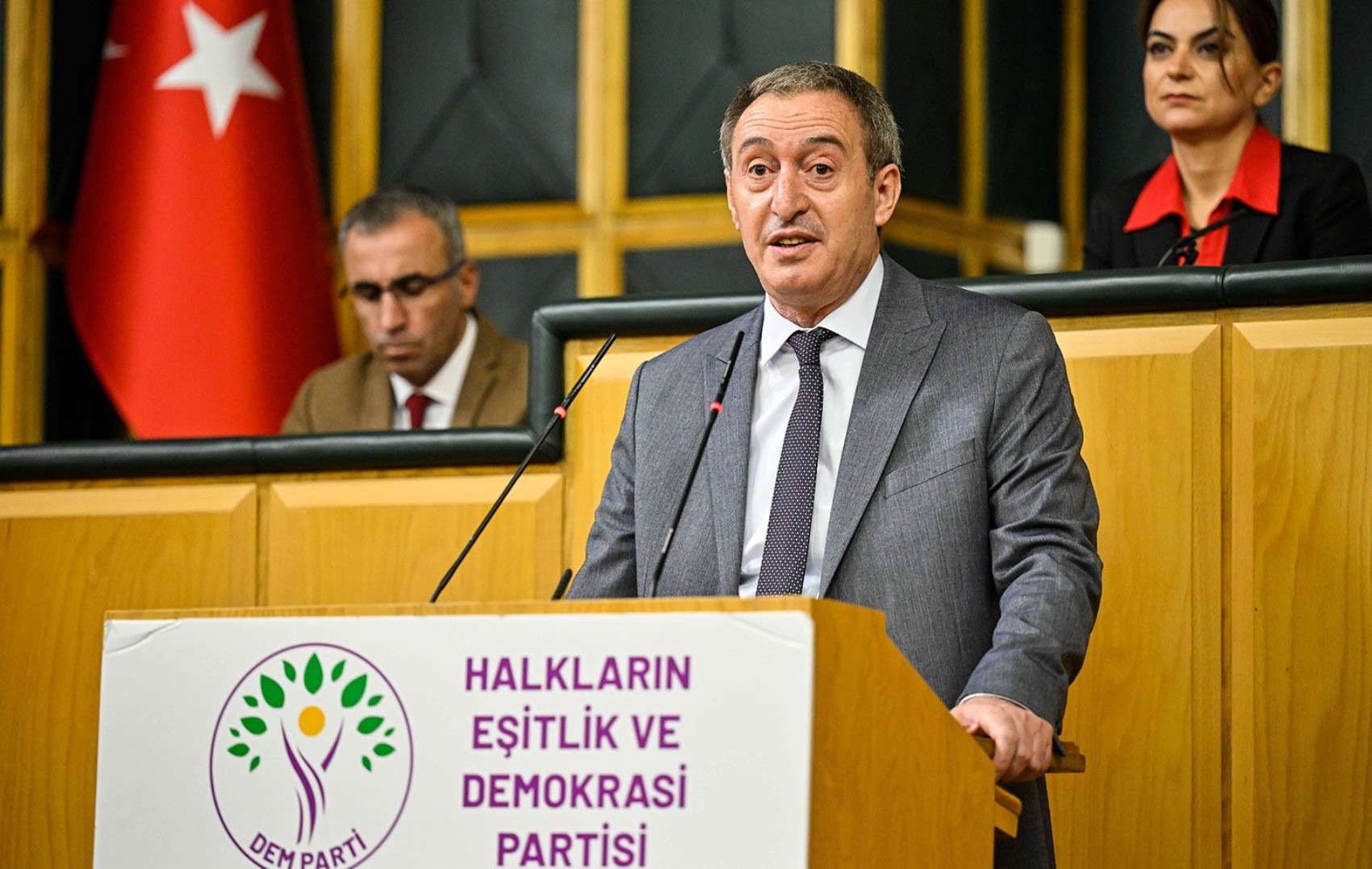 İmralı tutanakları krizi büyüyor: Öcalan'ın sesi montajlandı iddiası