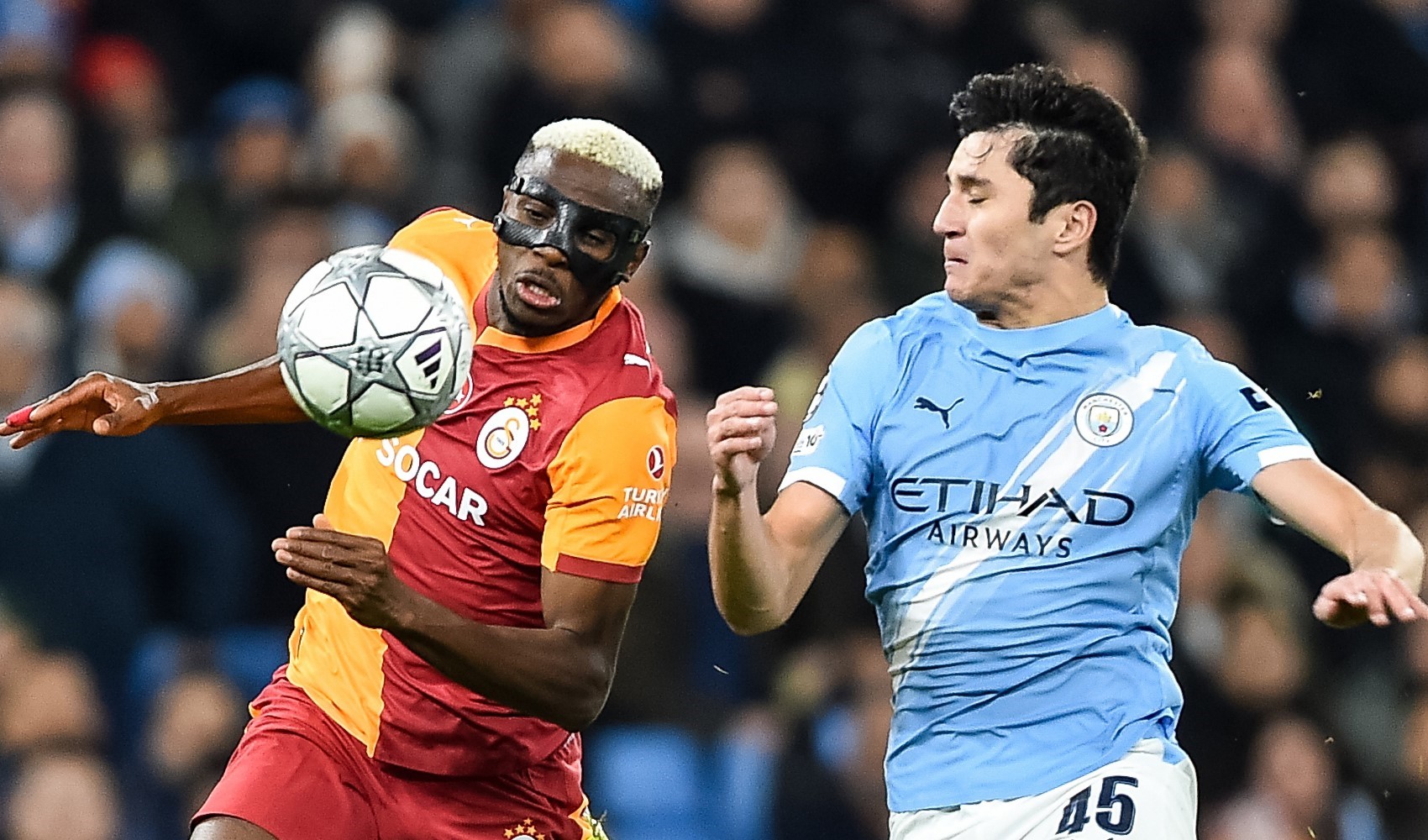 Galatasaray deplasmanda Manchester City'e yenildi: Play-off hakkı kazandı