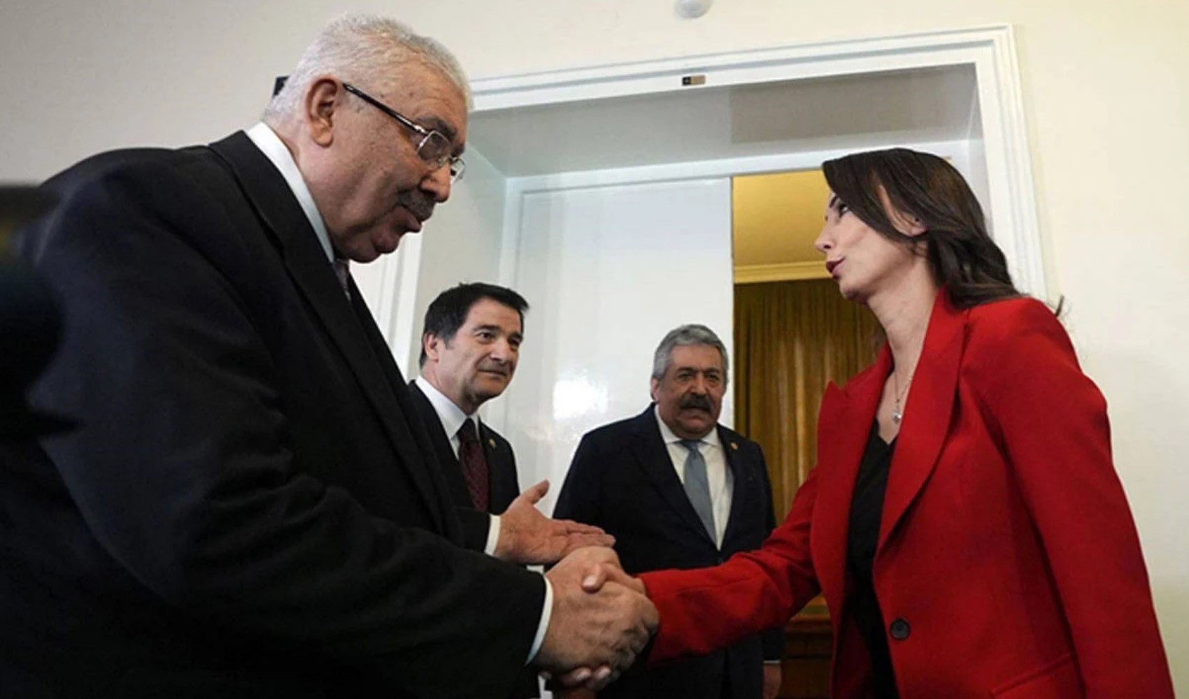 MHP'den DEM Parti'ye net mesaj