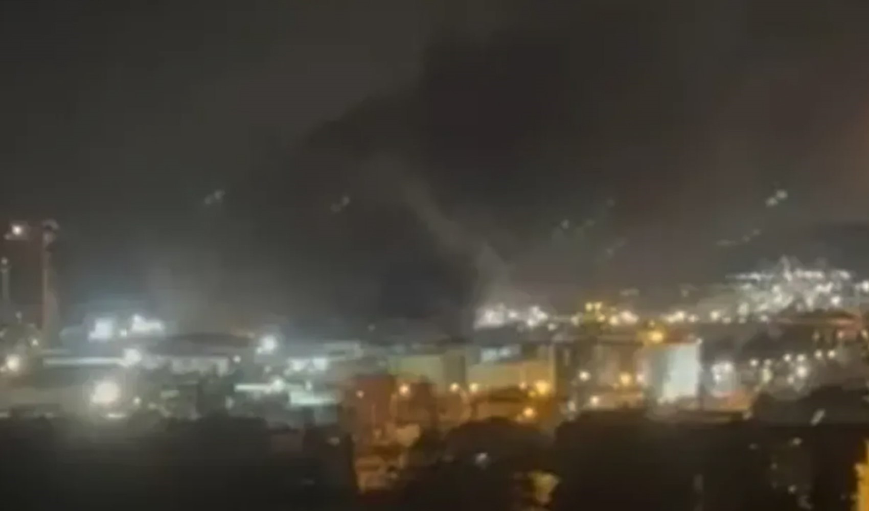 TÜPRAŞ İzmit rafinerisinde patlama