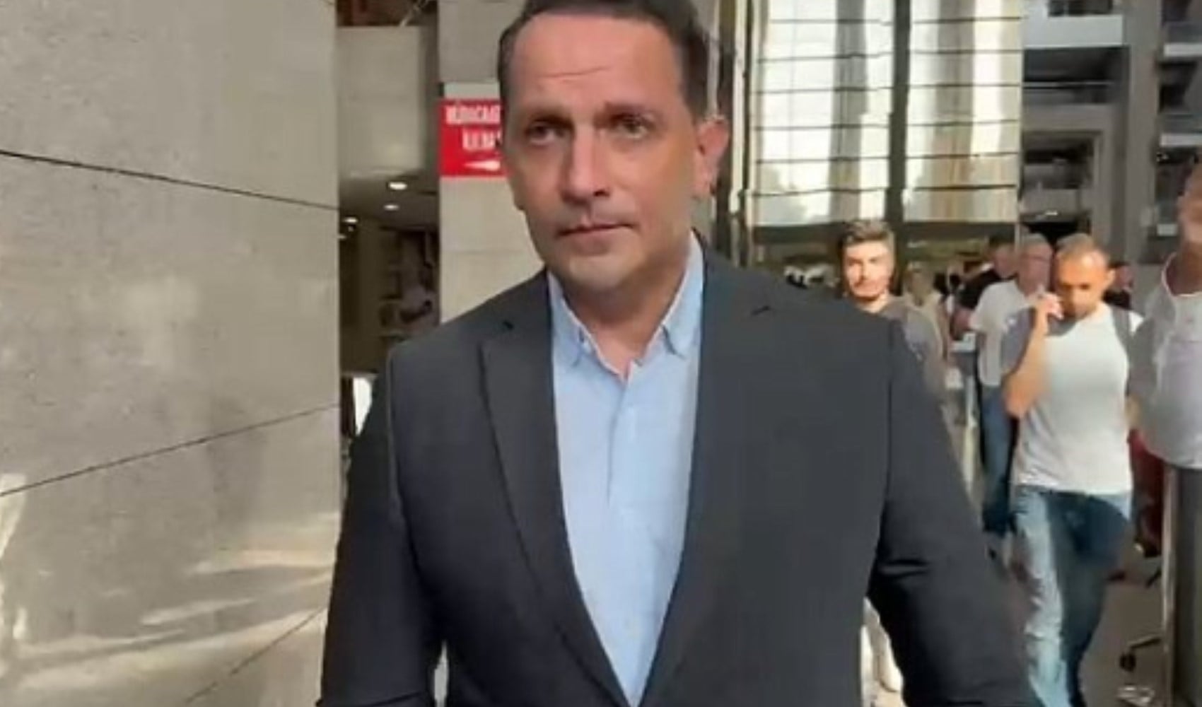 Özgür Özel'in 'Maduro' paylaşımına AKP'li Birinci'den 'şunu düşün' yanıtı