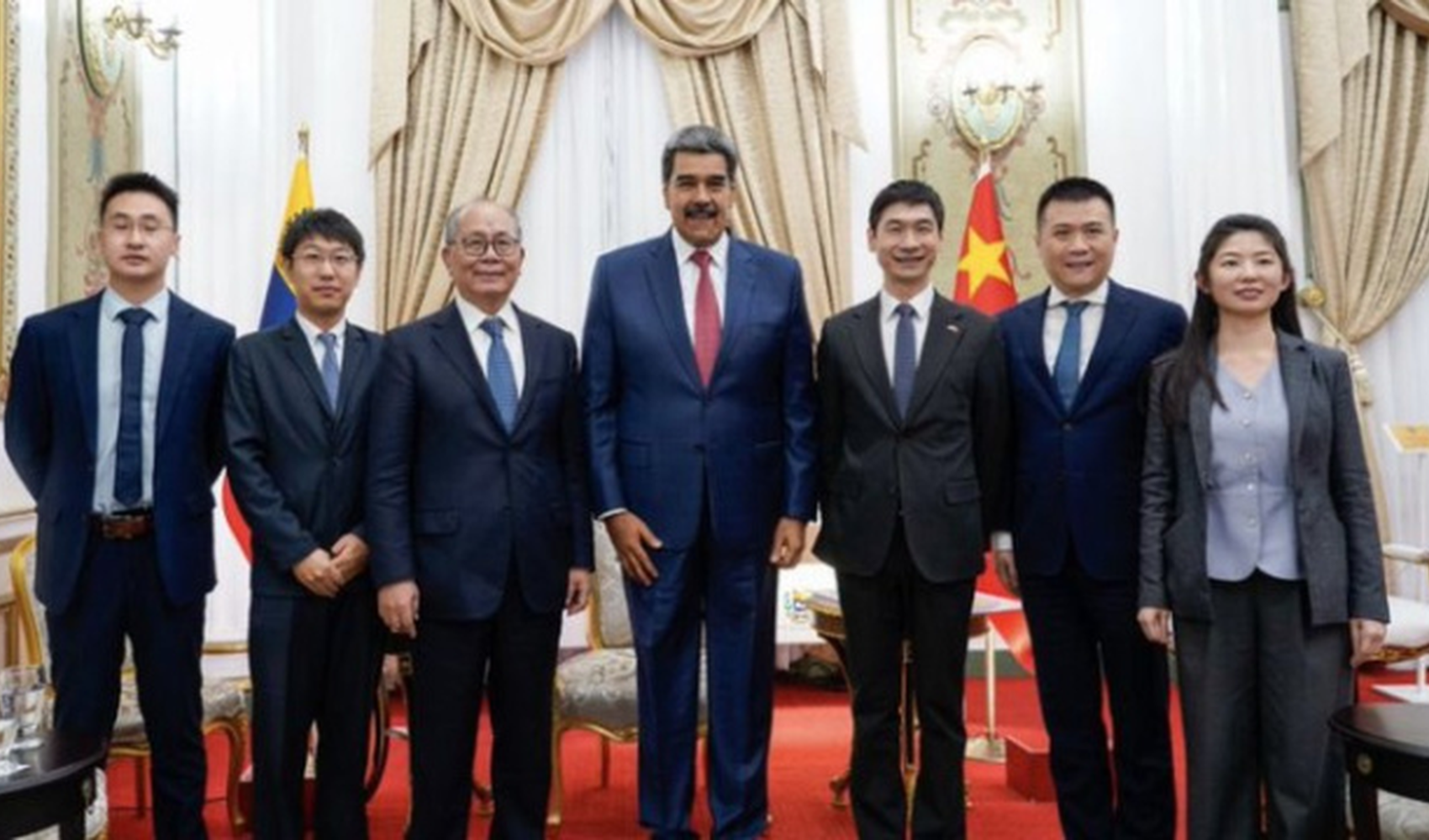 Maduro son görüşmesini o heyetle yaptı