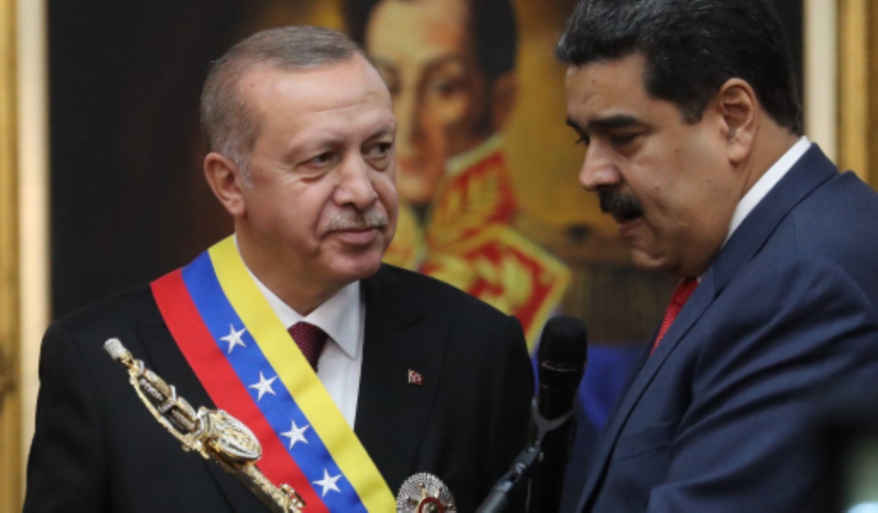 AKP'nin kurucu ismi sordu: 'Maduro’nun altınları Türkiye’de mi?'