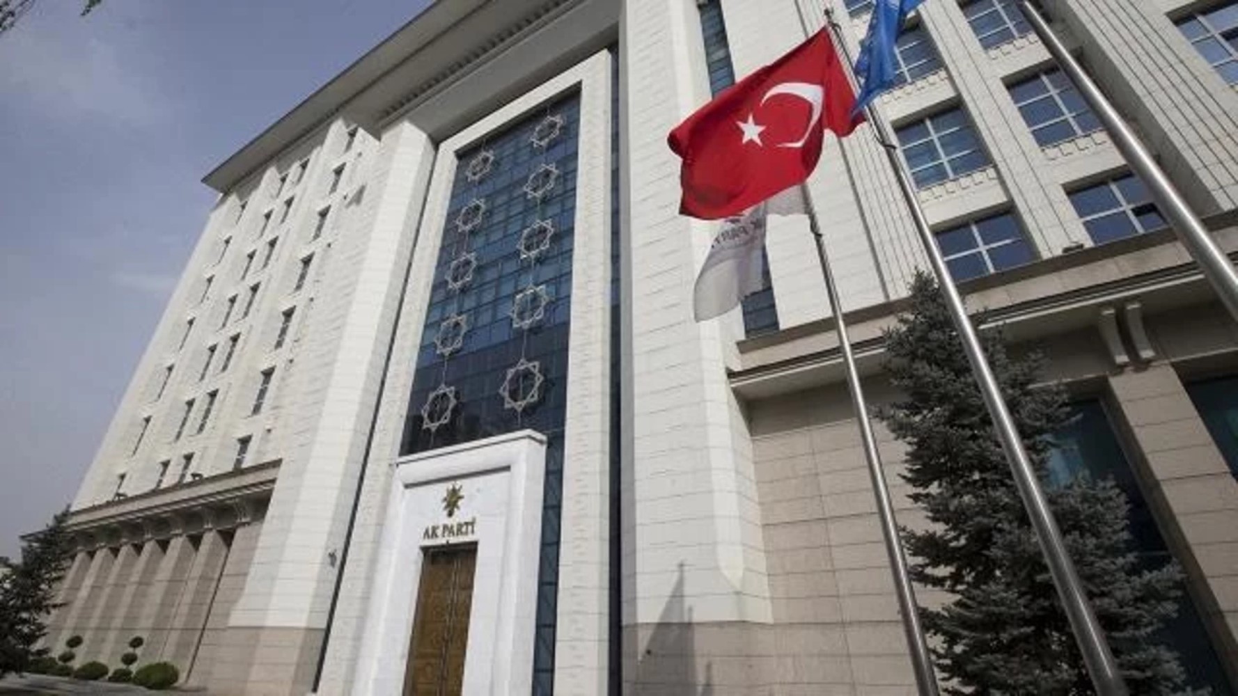 Erdoğan'ın transfer ettiği MKYK üyesinden şok sözler: Parti içindeki rahatsızlık artıyor