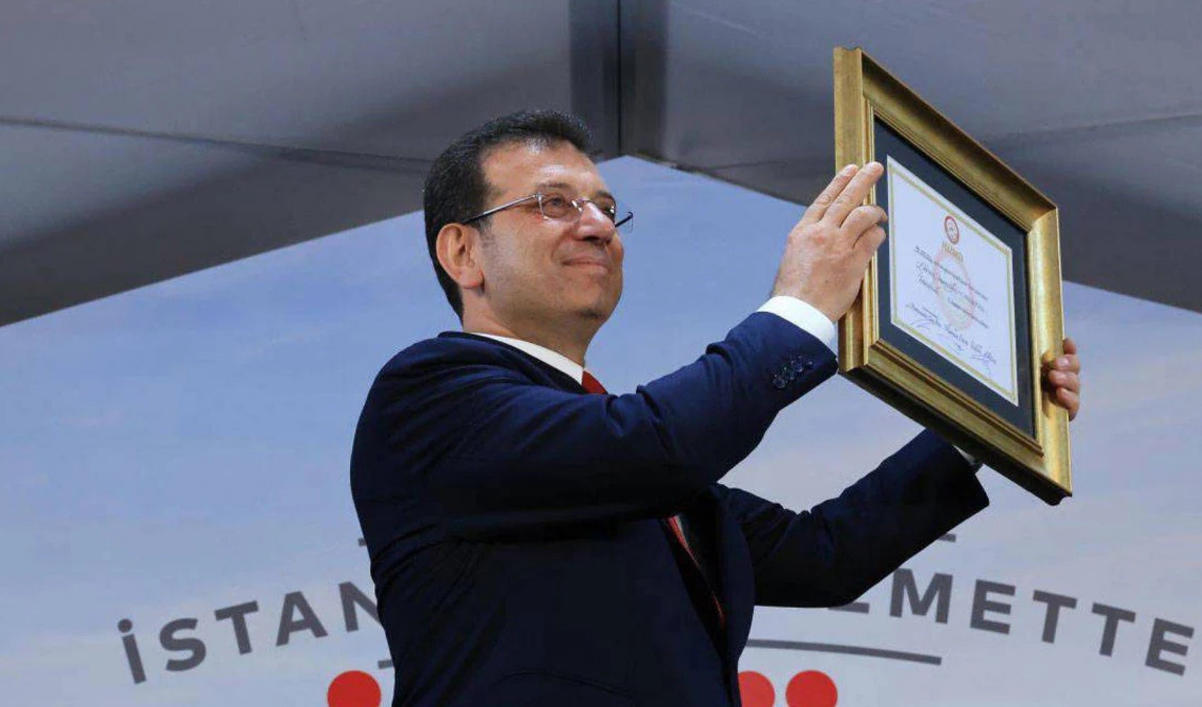 İstanbul Üniversitesi'nin başı İmamoğlu diplomasıyla dertte: İncelemeye alındı