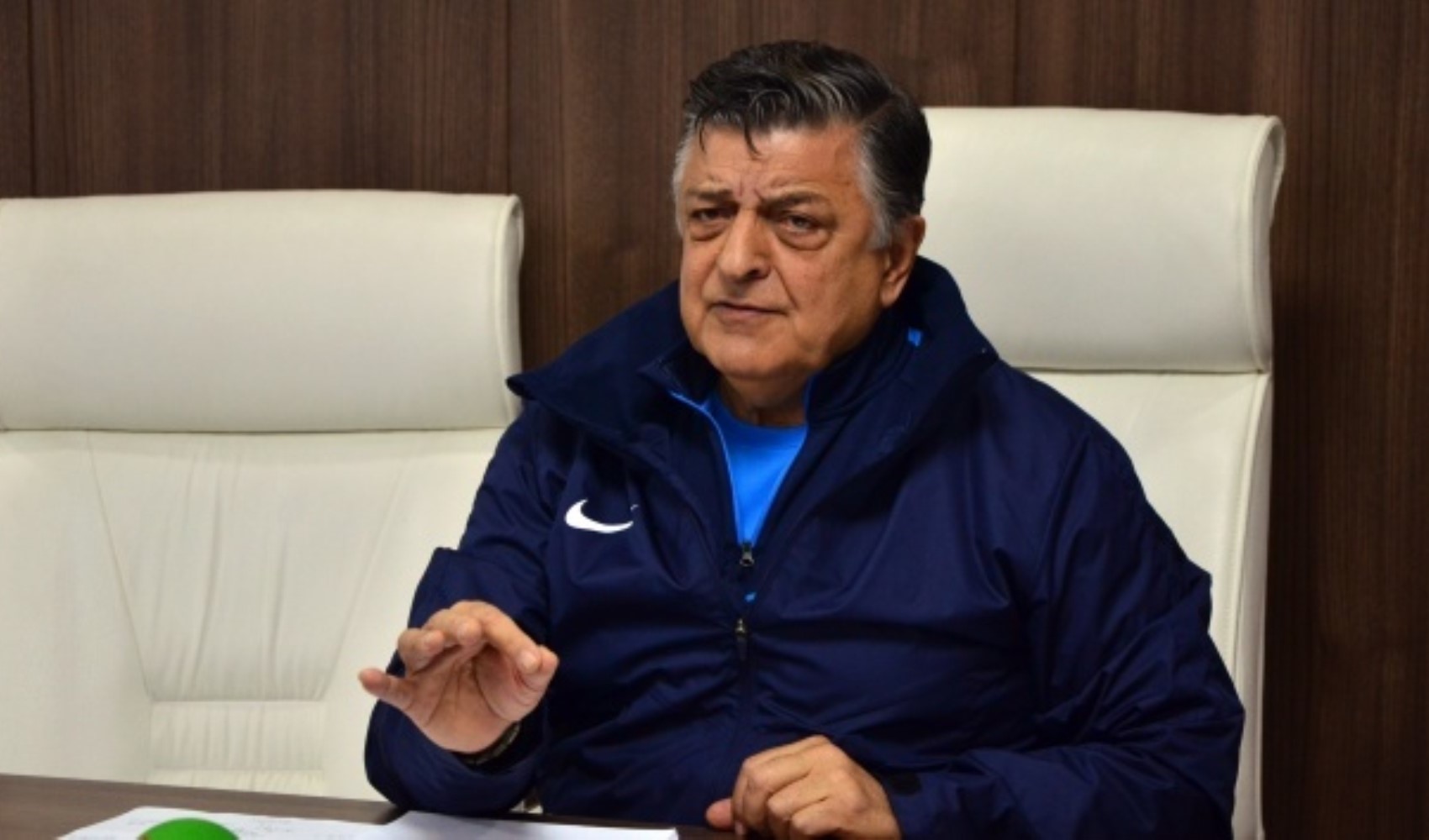 Yılmaz Vural: Okan Buruk'a ayıp ediyorlar