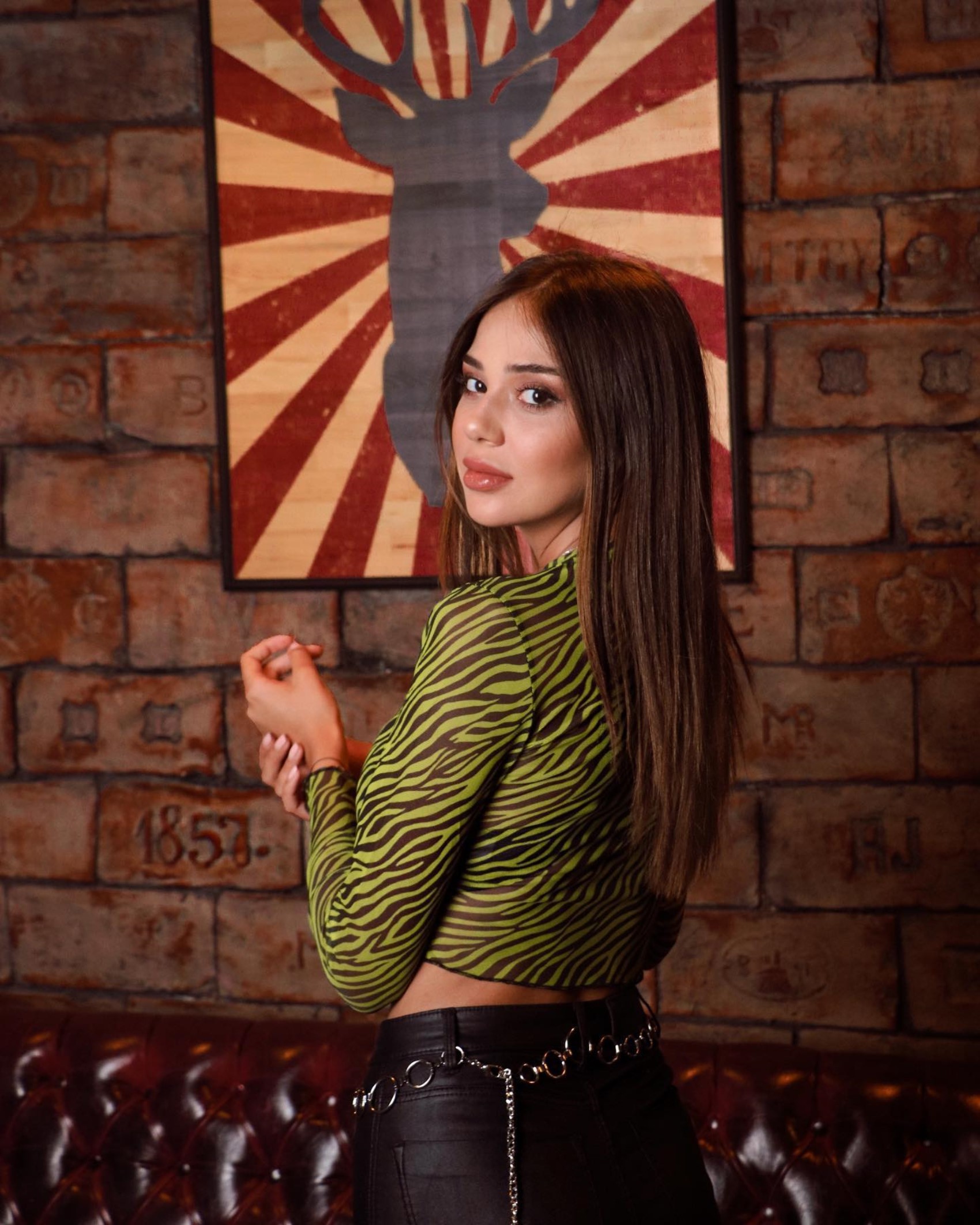 Kısa süre önce Türkiye'yi terk etmişti: Hakkında yakalama kararı çıkarılan Merve Taşkın'dan ilk açıklama! 'Allah her şeyi biliyor ve görüyor...'