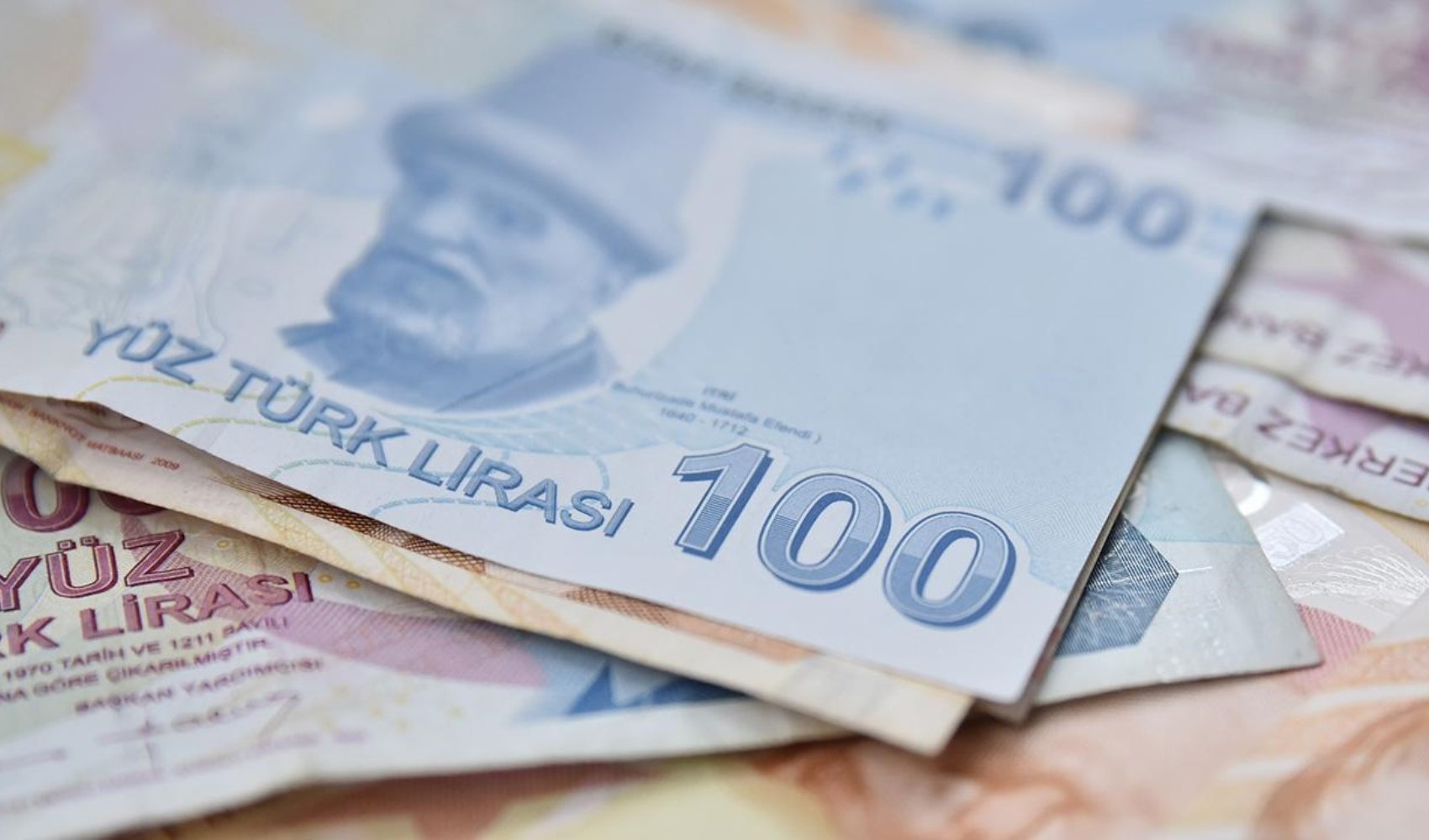 Memur ve emekli maaş farklarının ödenme tarihi bekleniyor