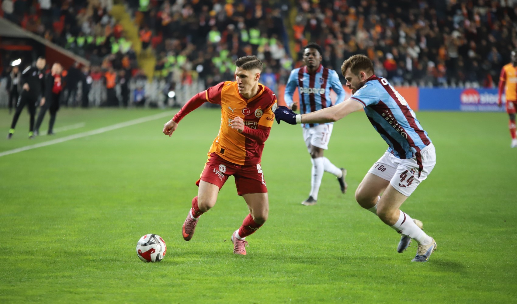 Süper Kupa'da ilk finalist Galatasaray oldu: Trabzonspor'un golü iptal edildi