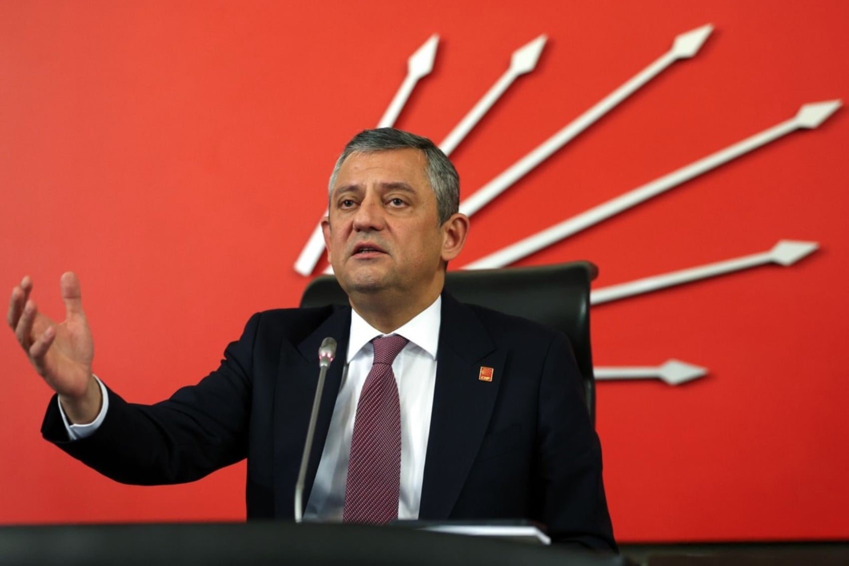 60 ilde yapılan ankette AKP CHP ile farkı kapatıyor! Milliyetçi partinin oyu artarak devam ediyor...