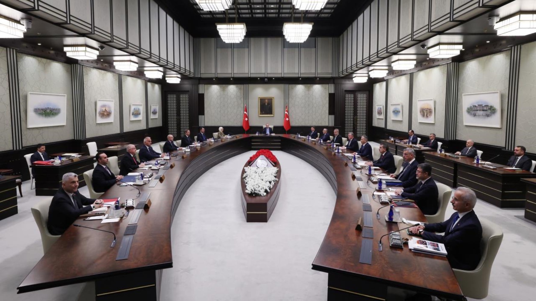 Zam oranı resmileşti: Cumhurbaşkanı, bakan ve milletvekili maaşları belli oldu