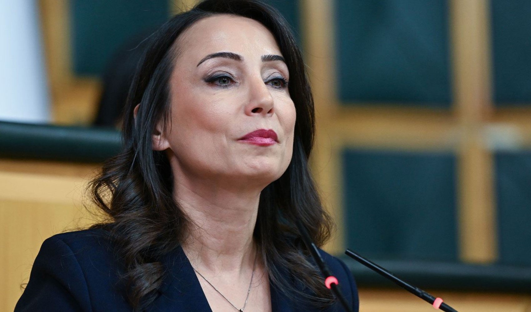 Tülay Hatimoğulları grup toplantısında konuştu: 'Barış süreci için net adımlar atılmalı, tehdit dili terk edilmeli'