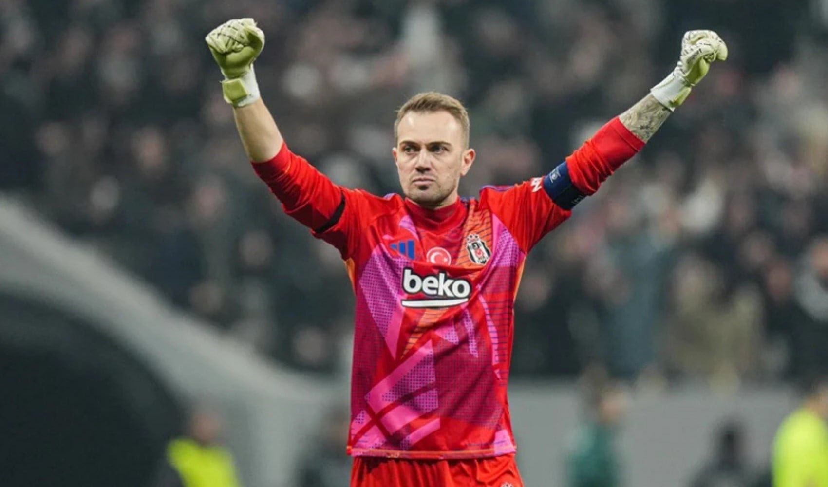 Mert Günok, on yıl aradan sonra Fenerbahçe’ye dönüyor