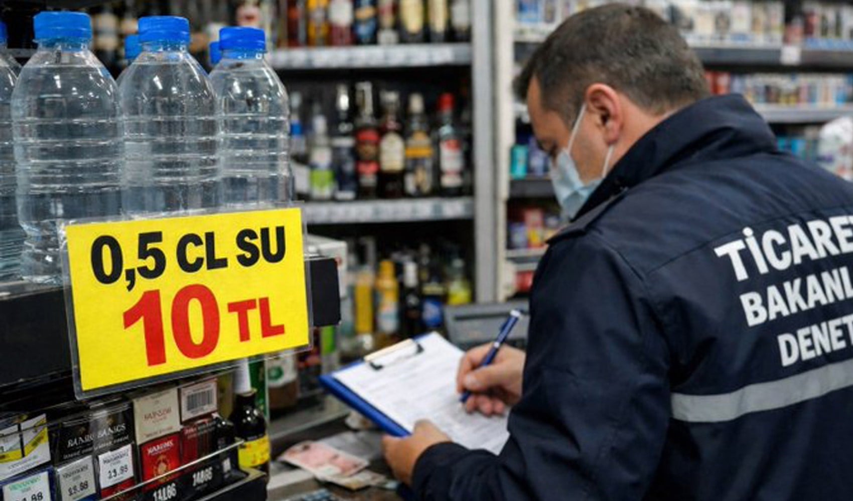 Tekel Bayisine yazılan 'su' cezasına Özgür Aybaş'tan itiraz: Havalimanları hangi denetimden geçmektedir