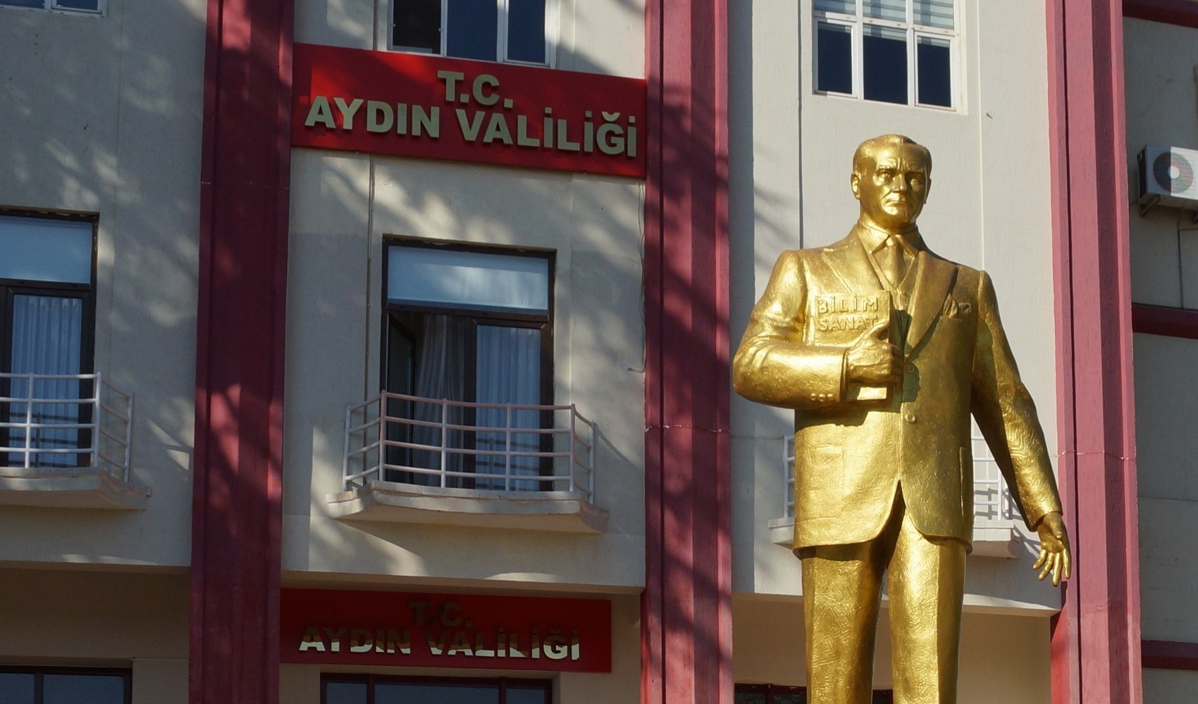 'Domuz eti ile kavurma ikramı' iddiasına yalanlama