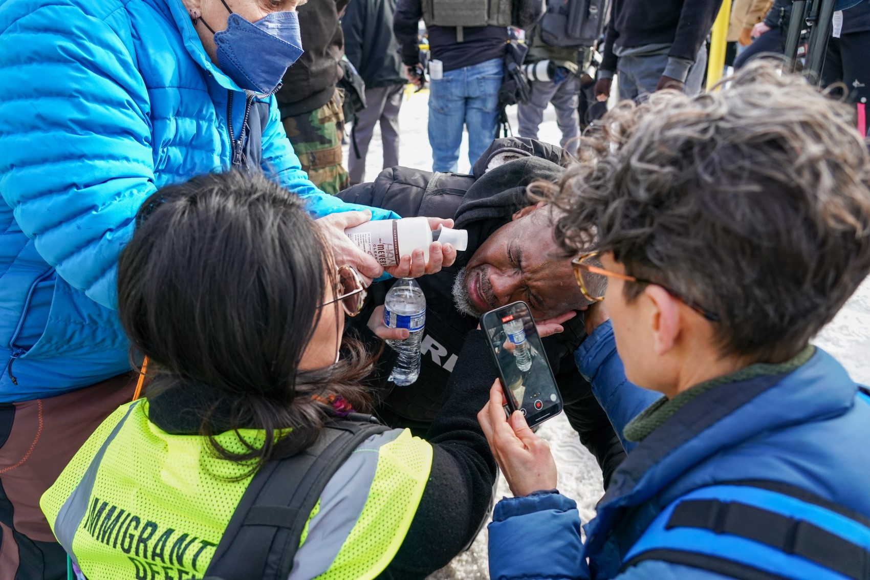 ABD Göçmenlik ve Gümrük Muhafaza Dairesi ajanları bir kadını vurarak öldürdü: FBI soruşturma başlattı
