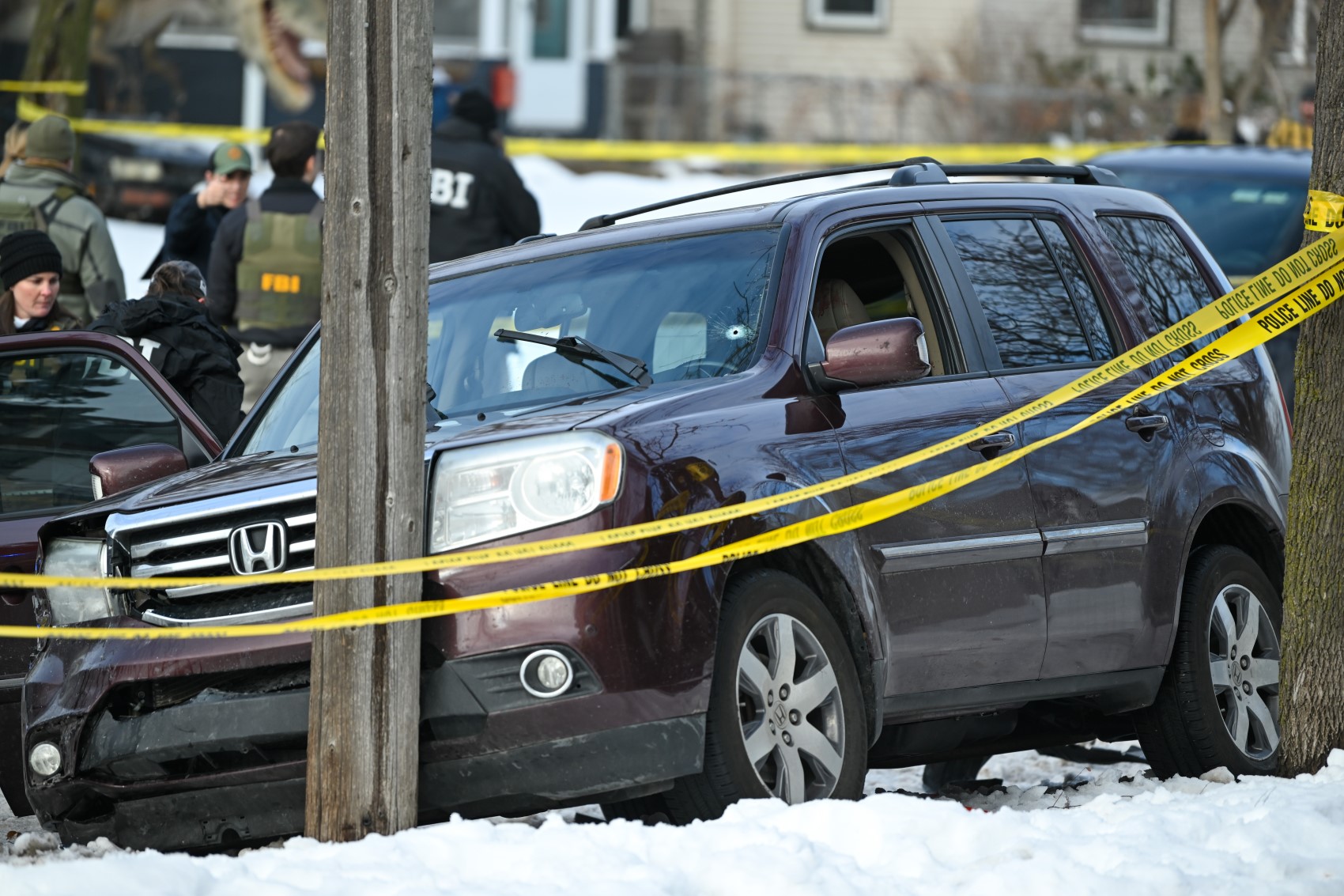 ABD Göçmenlik ve Gümrük Muhafaza Dairesi ajanları bir kadını vurarak öldürdü: FBI soruşturma başlattı