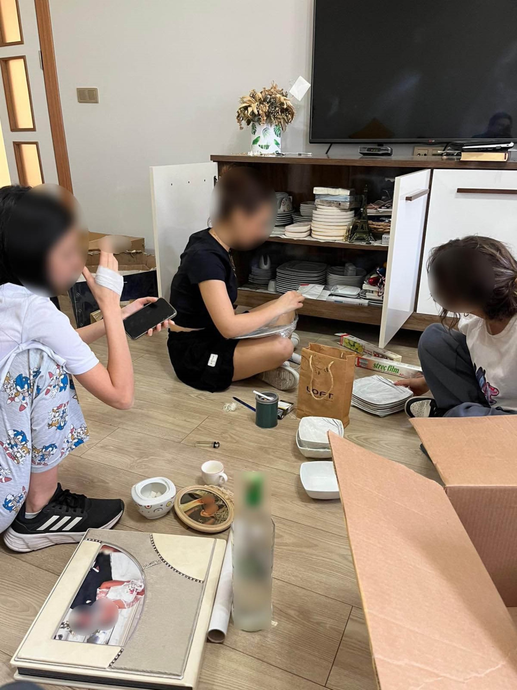 Öğrencilerini ders saatinde evine götürüp temizlik yaptırmış: Öğretmene soruşturma başlatıldı