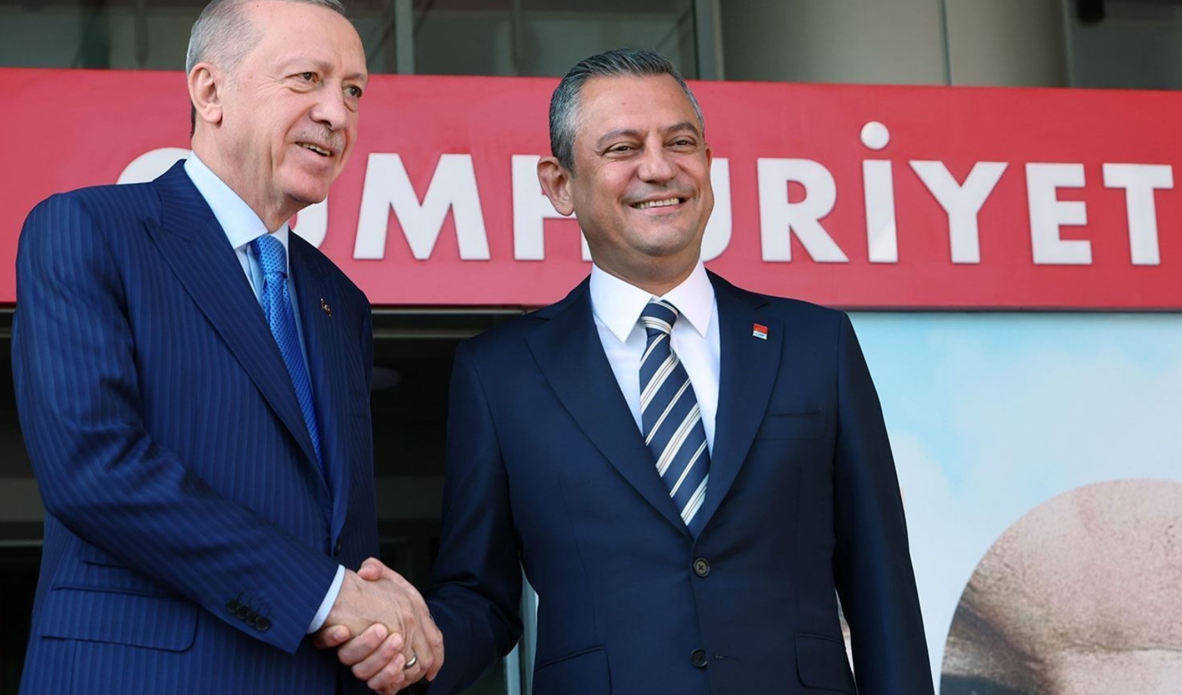 Erdoğan’dan Özgür Özel’e 500 bin TL’lik dava