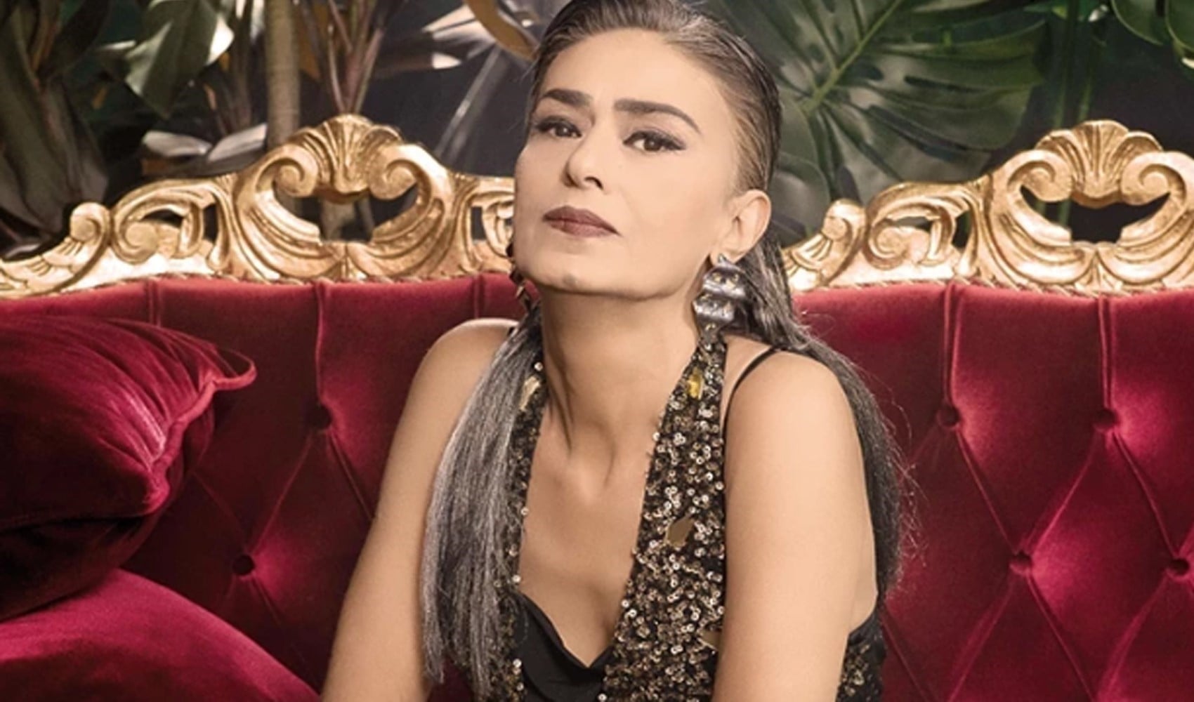 Yıldız Tilbe: Üzerimde hep çörek otu taşırım