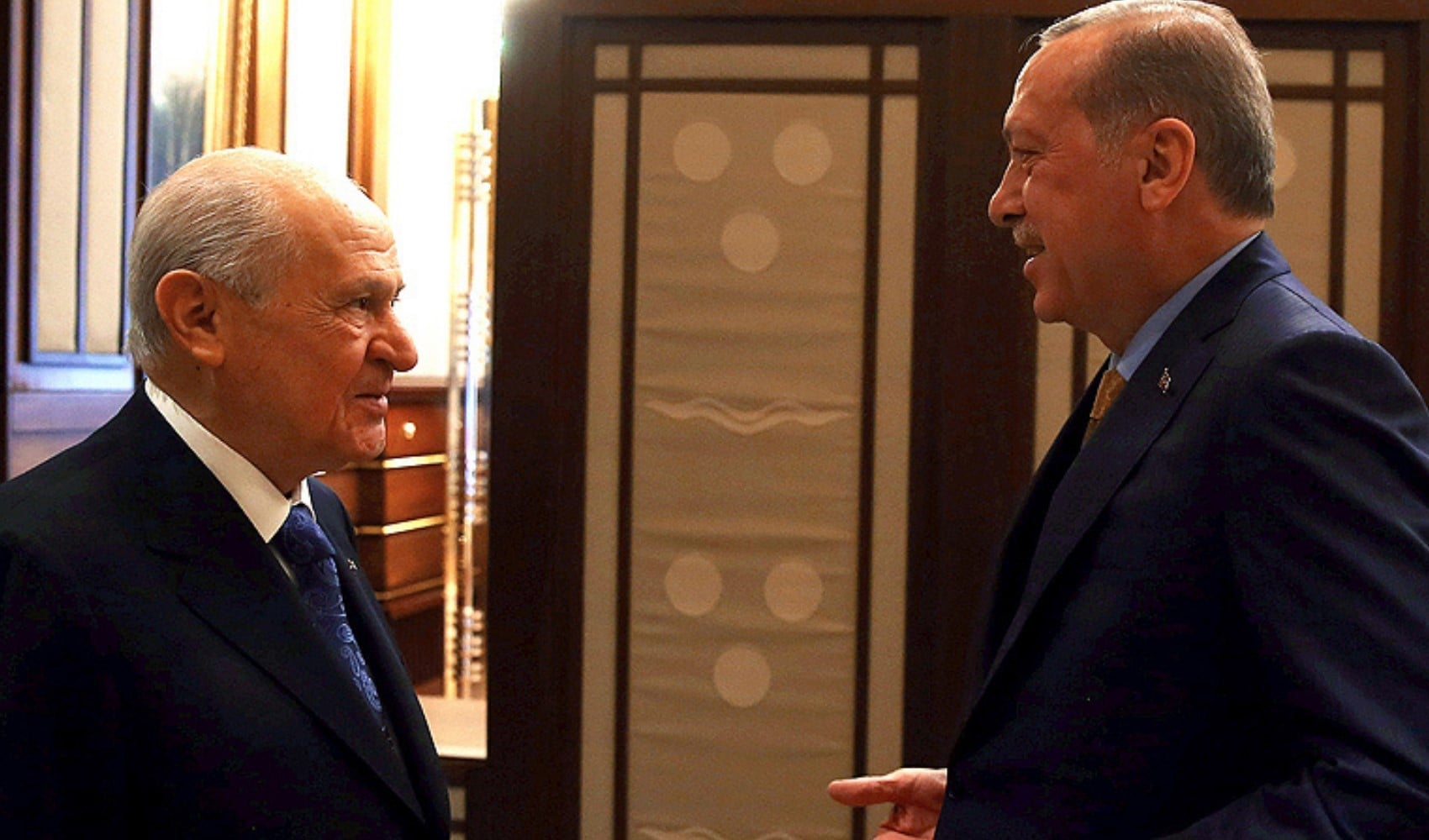 İktidar cephesinde büyük şok!