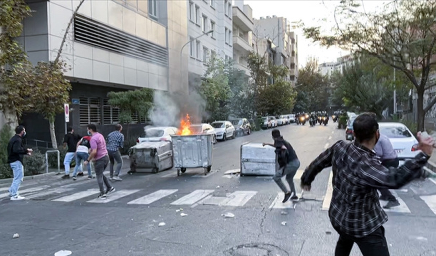 İran'a uçuşlar iptal edildi