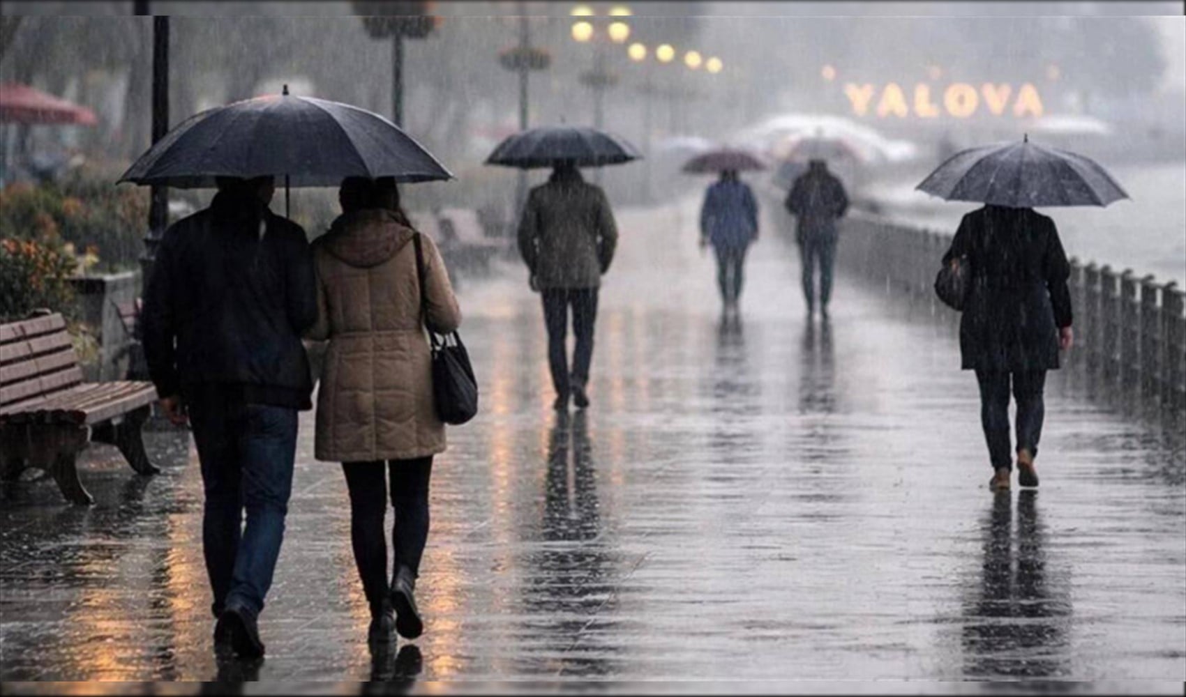 İstanbul için sağanak ve fırtına uyarısı