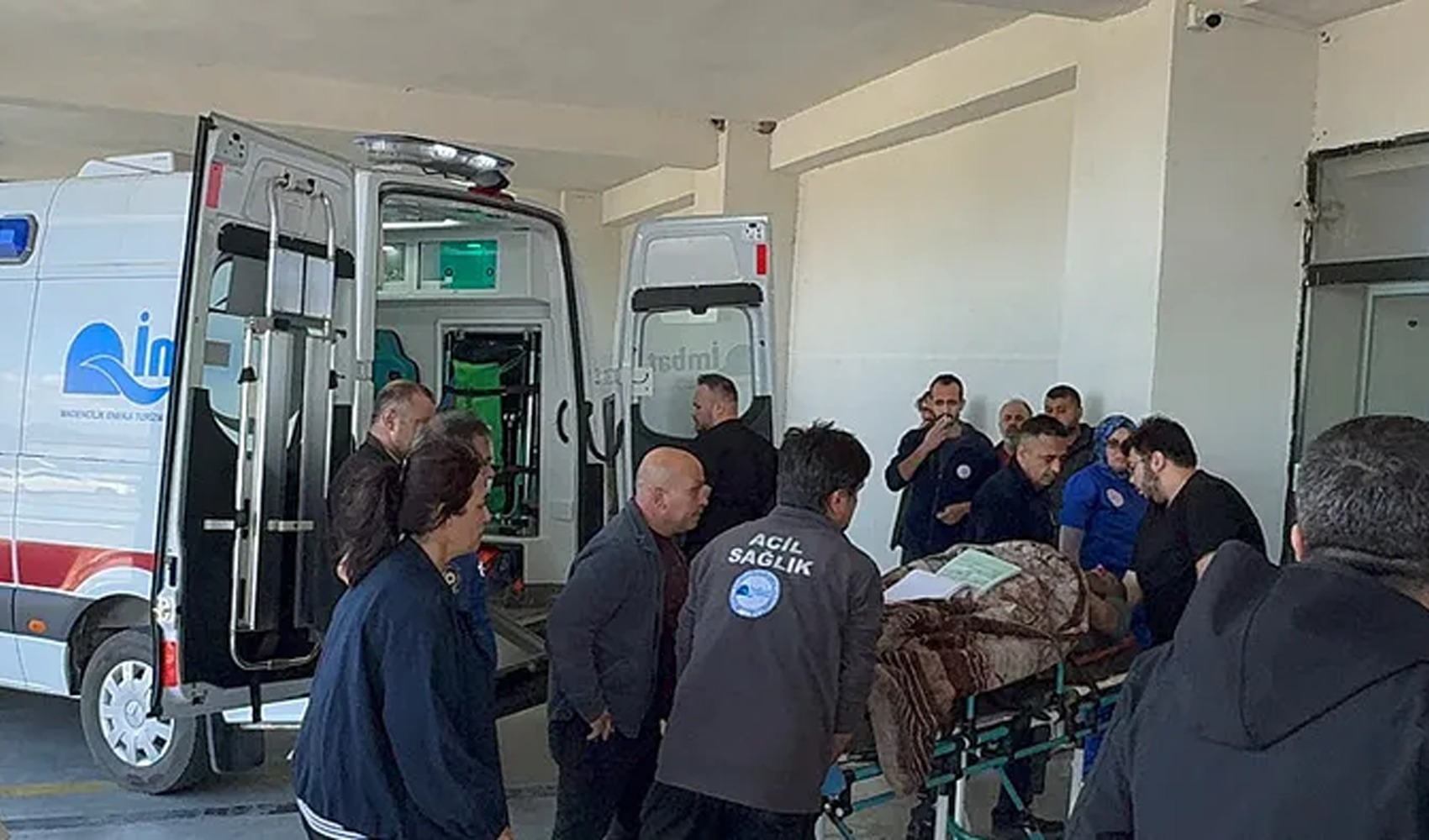 Manisa’da maden ocağında göçük meydana geldi: Yaralılar var
