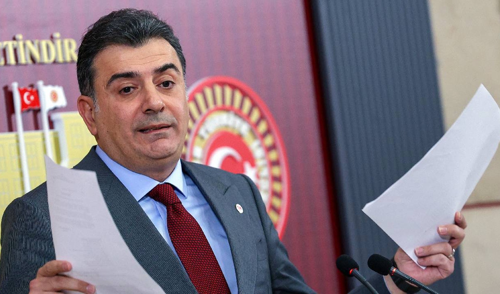 YENİ Parti sözcüsü Zeynel Emre’den fon soruşturması açıklaması: 90 milyar dolarlık kayıptan bahsediyoruz