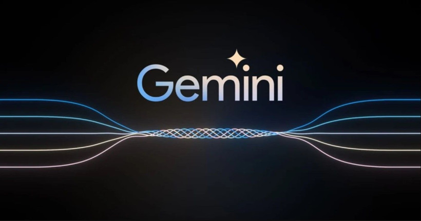 Gemini logosunun yer aldığı koyu arka planlı yapay zekâ platformu görseli.