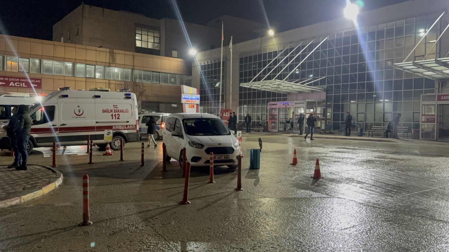 Bin 400 kişi hastanelere başvurdu, içme suyu için uyarı yapıldı