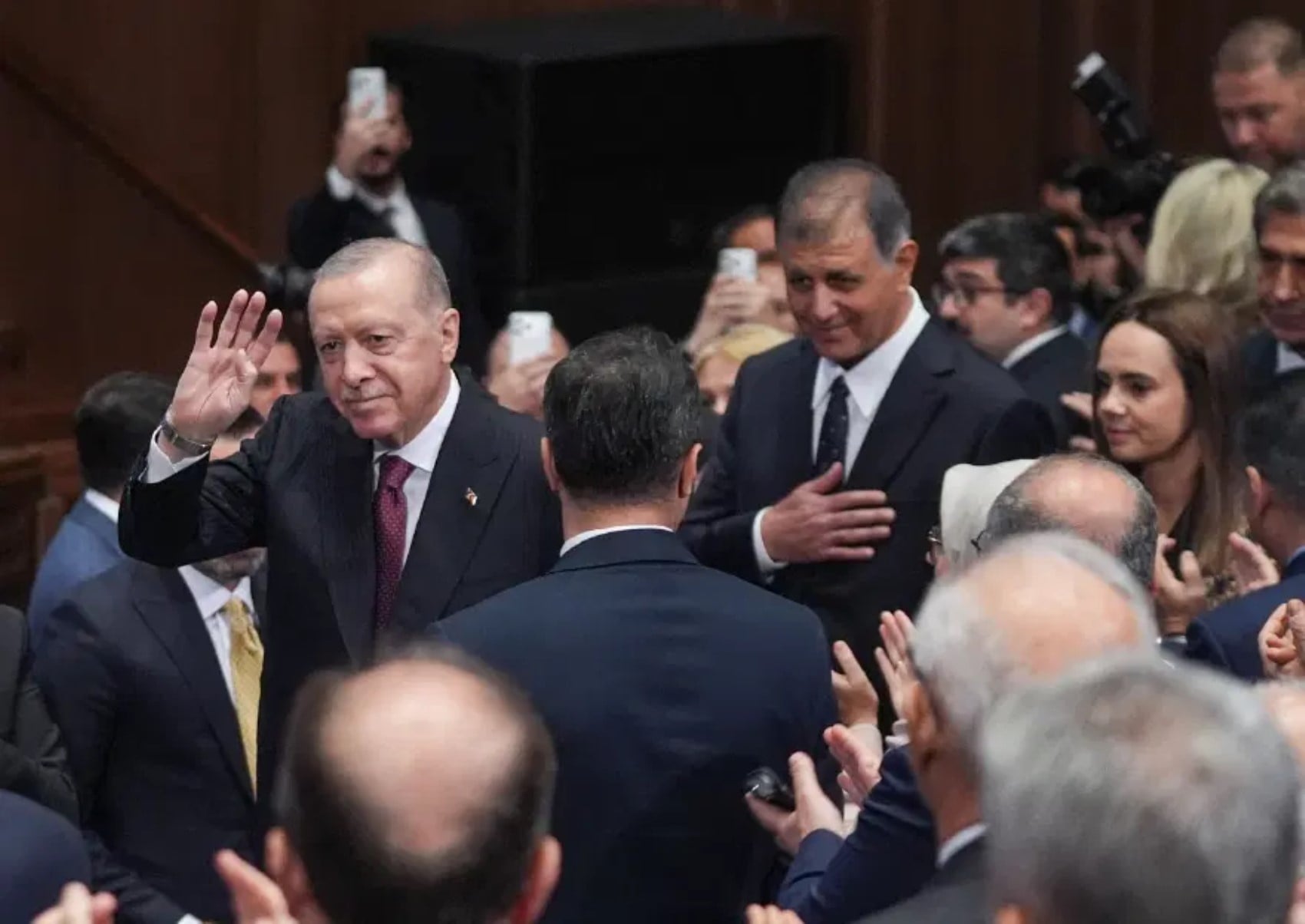 Cemil Tugay AKP'ye transferinin perde arkasını anlattı! 'O gün Erdoğan'dan çok etkilendim'