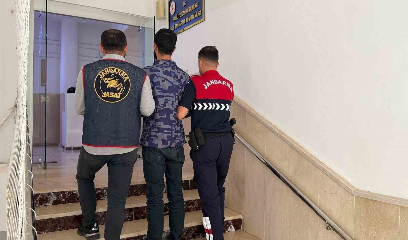 5 yıl kesinleşmiş hapis cezası bulunan hükümlü yakalandı