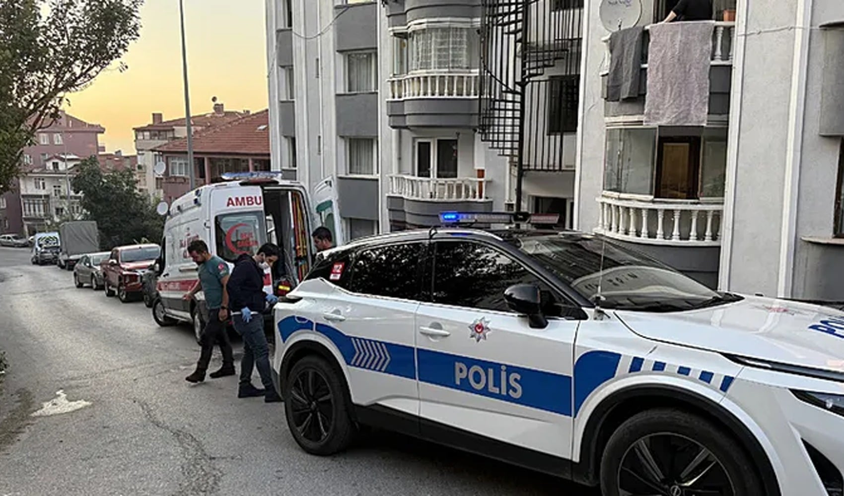 Kötü koku ihbarı üzerine polis harekete geçti: Acı haber geldi