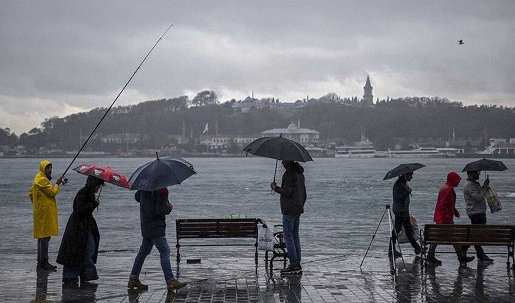 AKOM’dan İstanbul için fırtına ve sağanak uyarısı: Sıcaklıklar 8-10 derece düşecek