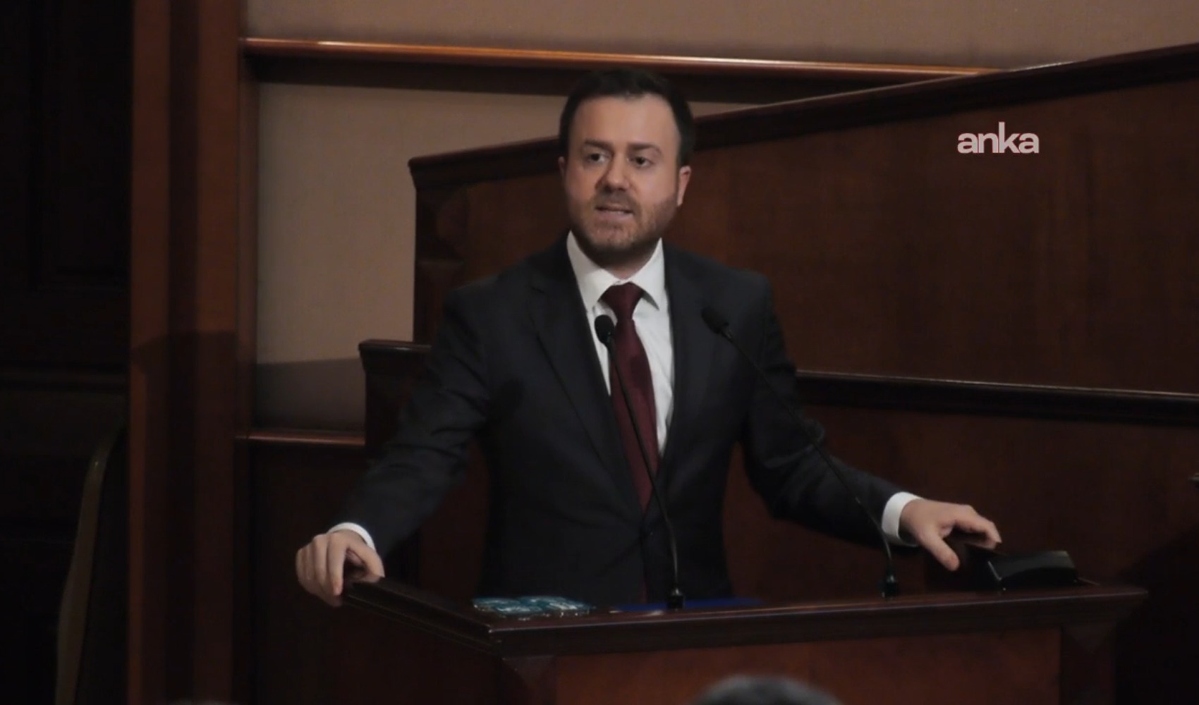 Accuse di truffa sui fondi all'Assemblea dell'IMM: l'appello di Ali Şar al governo per una soluzione