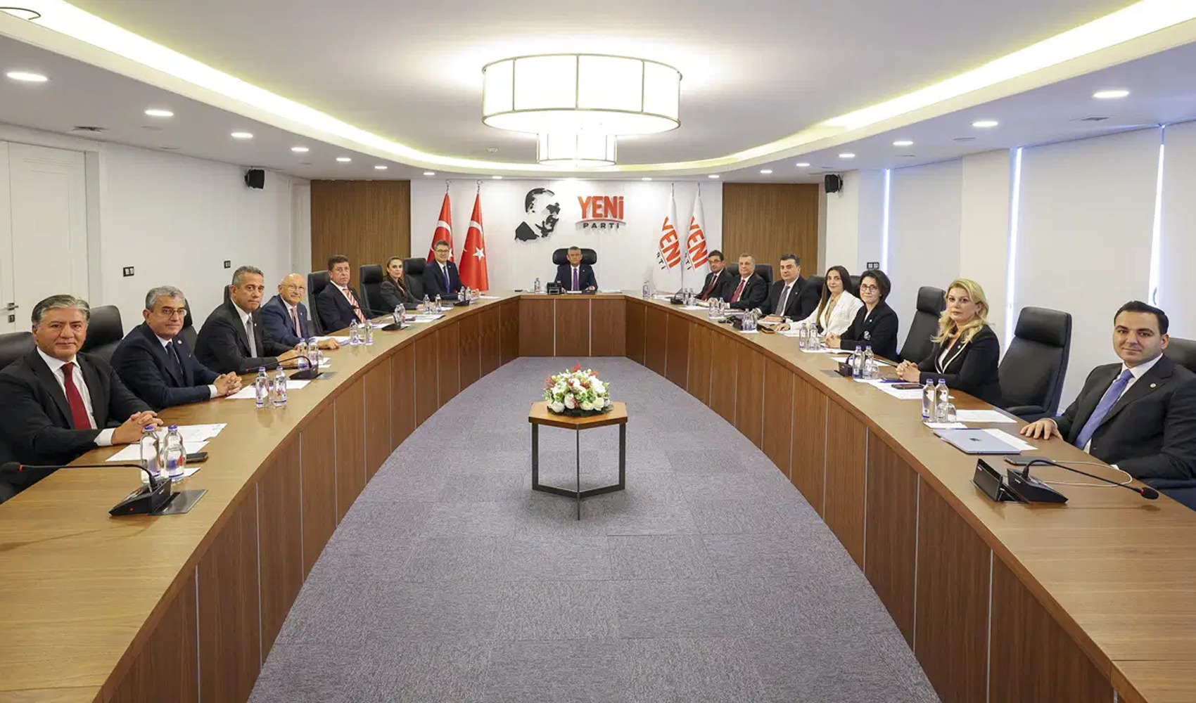 YENİ Parti MYK’sinde fon krizi gündemi: Kurmaylar Meclis’te sorular sürecek dedi
