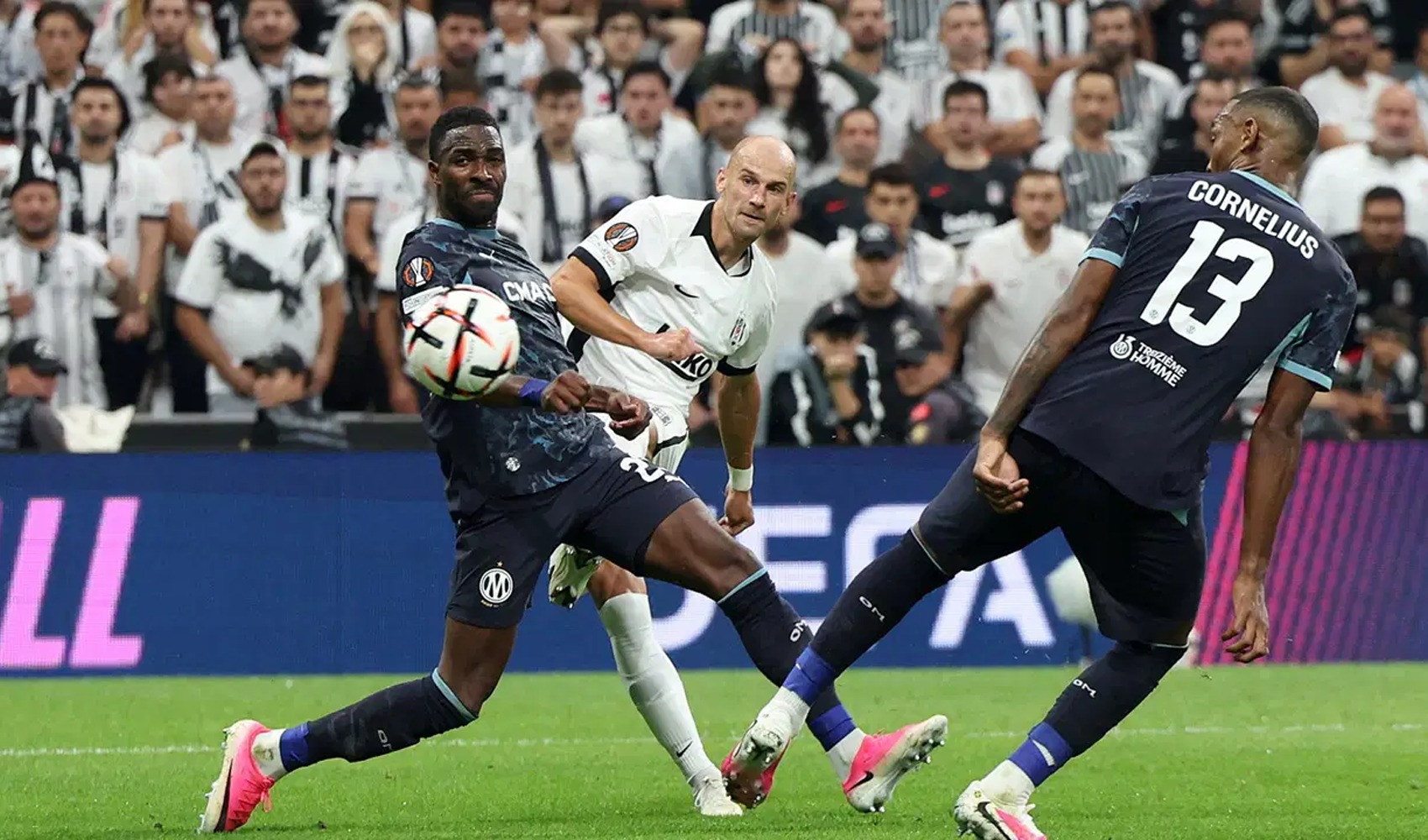 Kocaelispor maçında sakatlanmıştı: Trabzonspor derbisi öncesi Beşiktaş'ta Cerny alarmı