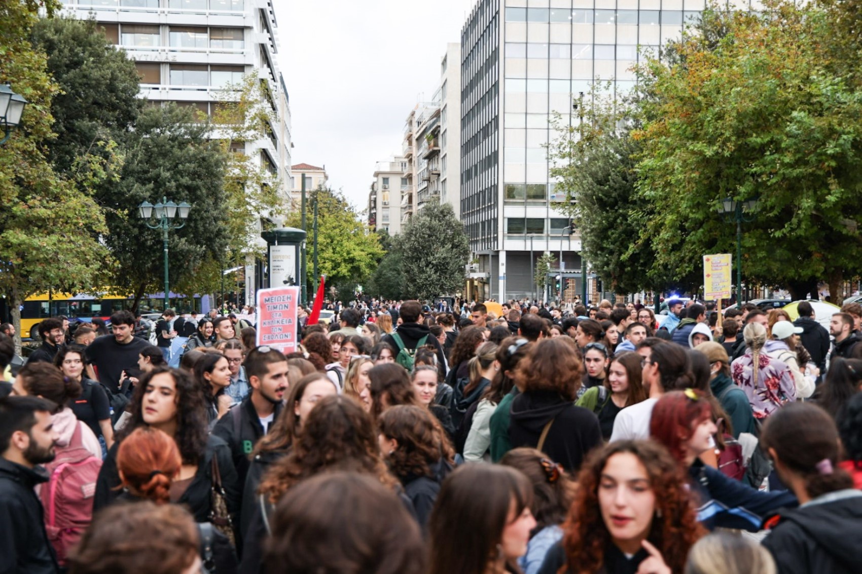 In Grecia gli studenti scendono in piazza per protestare
