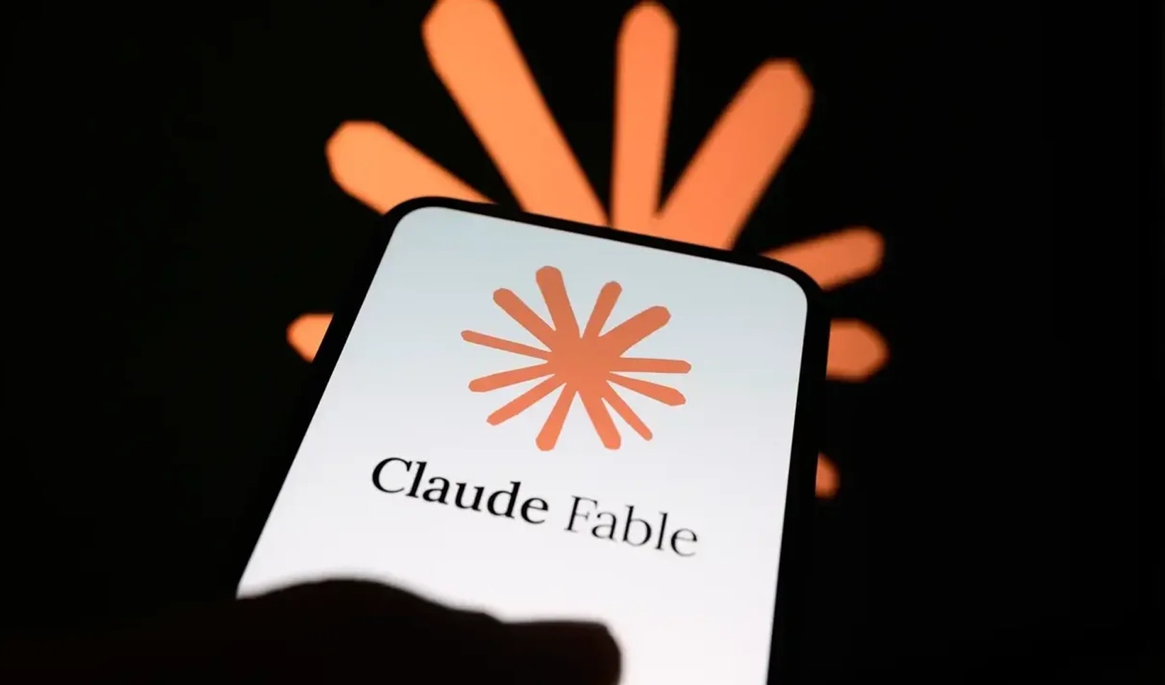 Anthropic’ten Claude Fable 5.5 hazırlığı: Yeni model beklenirken yapay zeka botnet riski gündemde