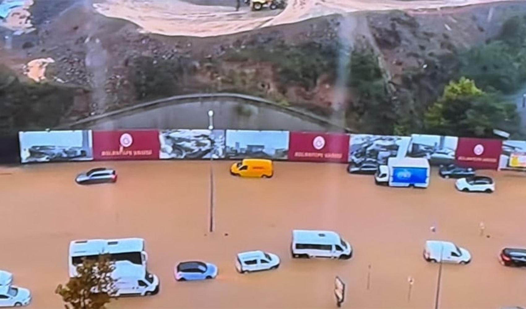 İstanbul’da okullar tatil, motosikletlere yasak geldi