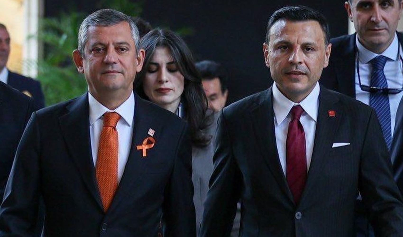 Özgür Çelik tarihi açıkladı: YENİ Parti İstanbul’da kongreye gidiyor