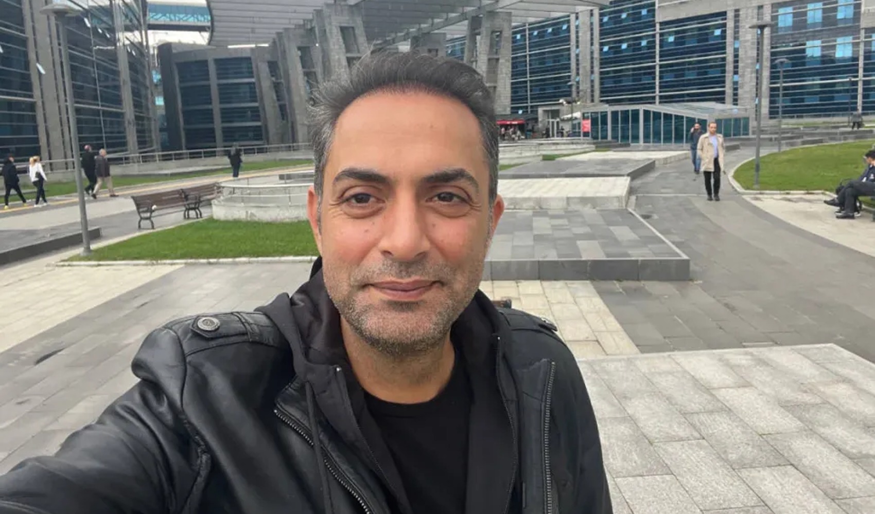Gazeteci Murat Ağırel gözaltına alındı: Evindeki aramanın ardından İstanbul Emniyeti’ne götürüldü