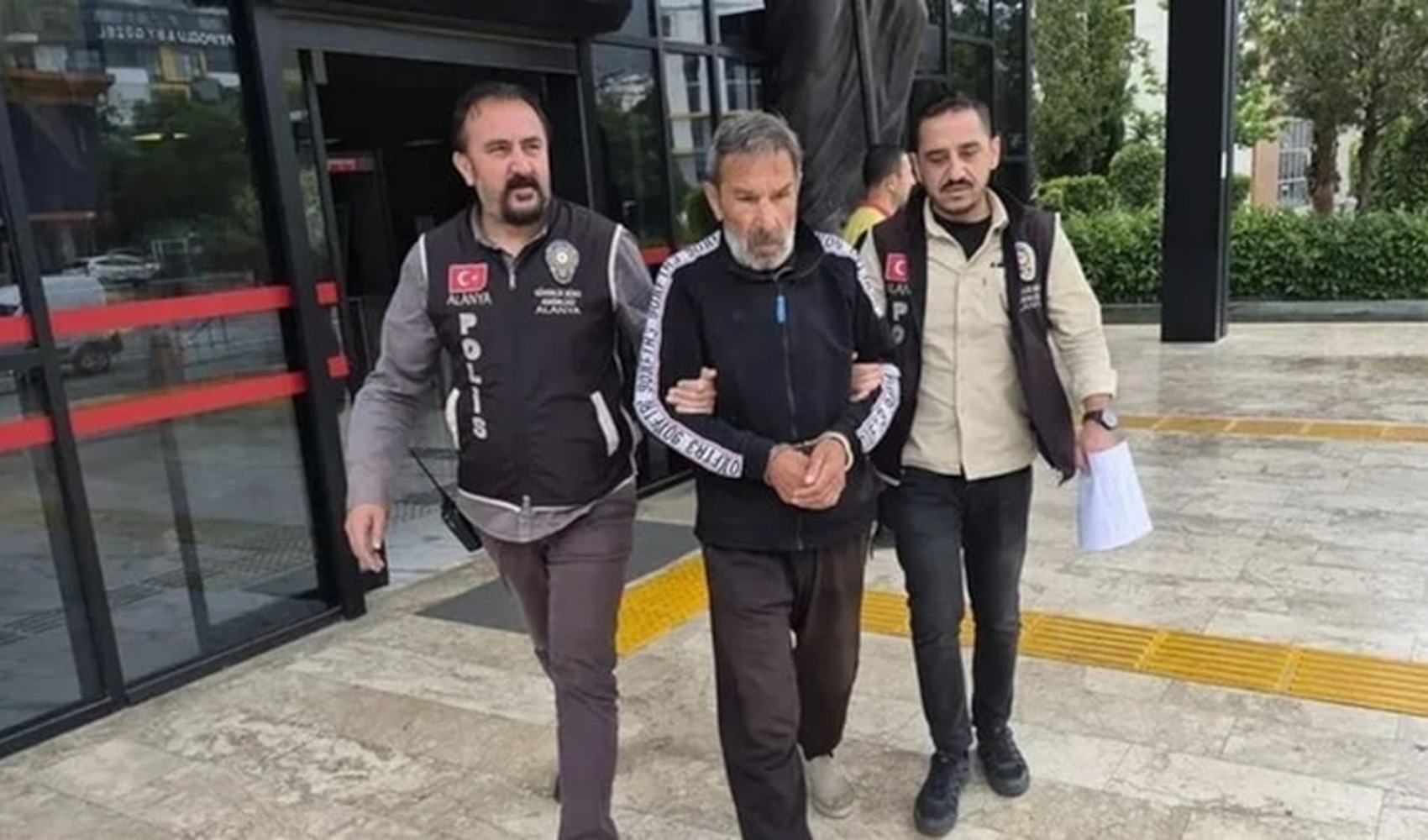 Cumhurbaşkanına hakaret suçundan tutuklandı