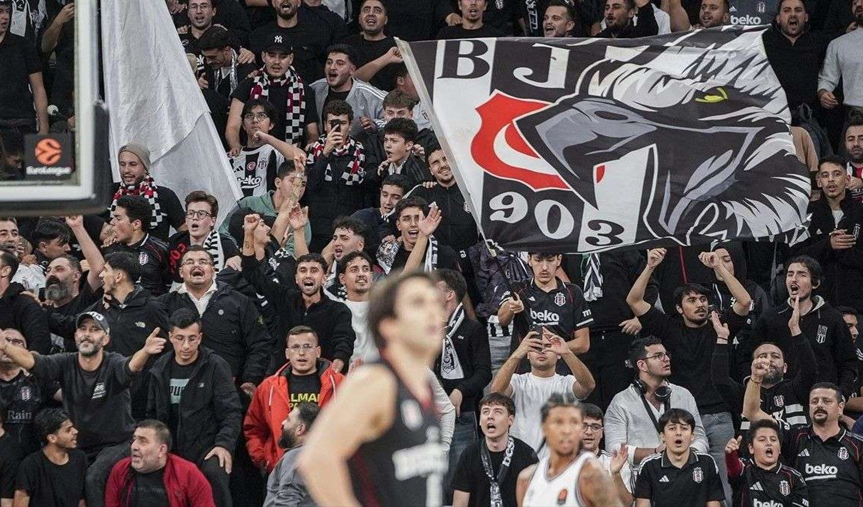 Beşiktaş defeats Bayern Munich; 28-point lead evaporates, Metecan Birsen tension marks the night