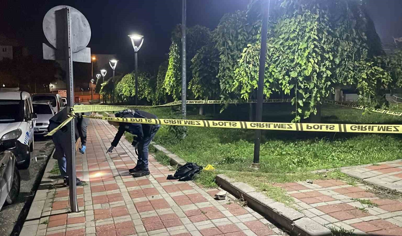 Karaman’da parkta çıkan bıçaklı kavgada 17 yaşındaki iki çocuk ağır yaralandı